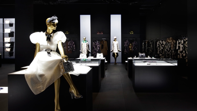 spiraal zwart aardbeving Fifth Tokyo outlet for Dolce & Gabbana Japan - Inside Retail