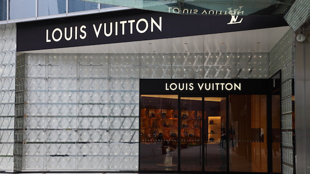 Louis Vuitton Closes China Stores 