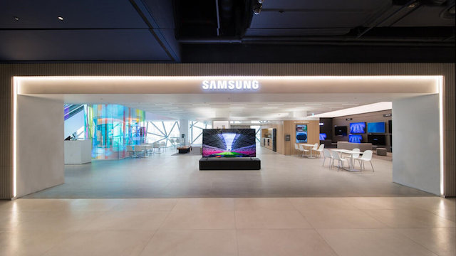 Here's what the Samsung flagship store in Seoul is like
