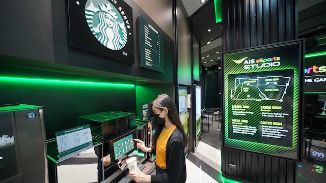 Starbucks unveils Thailand’s first unmanned selfserve