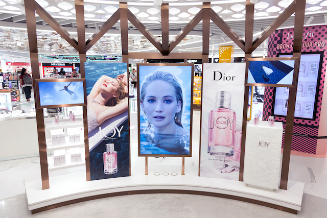 TheShillaDutyFree_JOY by Dior_Curated Zone_ East Hall North_Display Panels