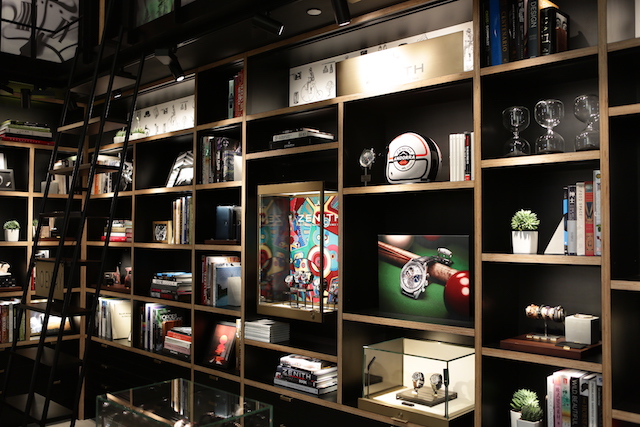 Timepieces & Whiskies' layout allows guests to peruse the latest watch pieces within a library-like atmosphere