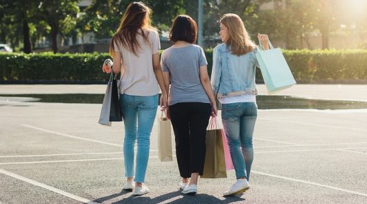 Image of women shopping