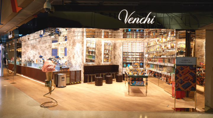 Venchi's first asian airport store