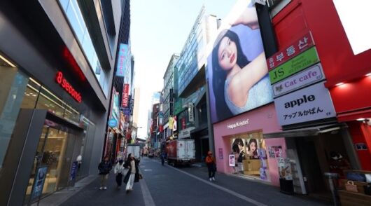 A quieter shopping district in Seoul