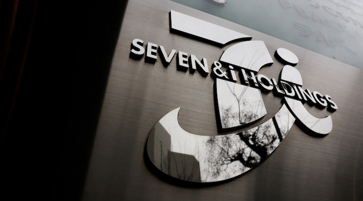 Logo of Seven & I Holdings