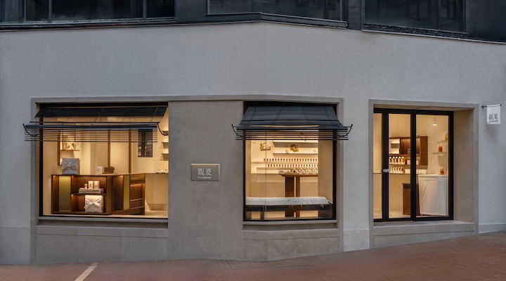 The new flagship, bringing Hong Kong women’s grooming rituals, features four distinct rooms.