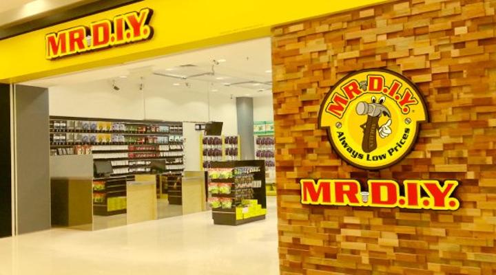 Mr DIY store entrance Thailand.
